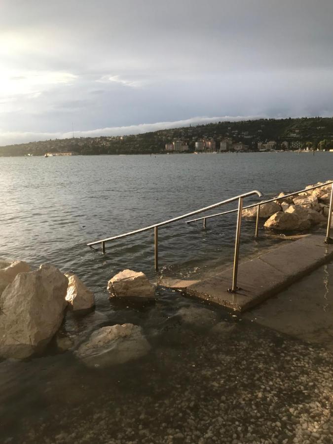 דירות בפורטורוז Floating Sea House Marea מראה חיצוני תמונה