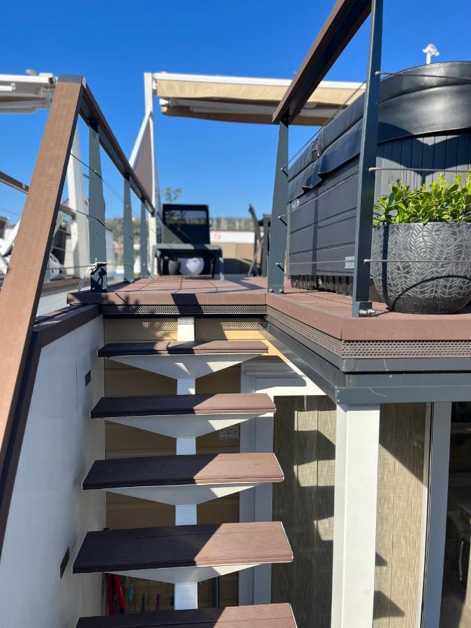 דירות בפורטורוז Floating Sea House Marea מראה חיצוני תמונה