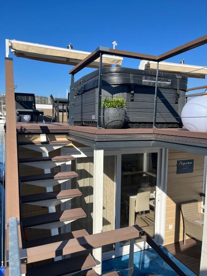 דירות בפורטורוז Floating Sea House Marea מראה חיצוני תמונה